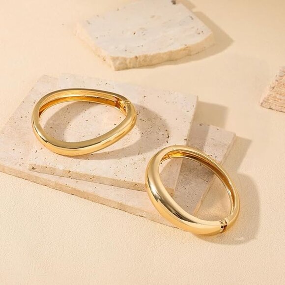 Gorgeous Chunky Gold Bangles for Women, 14k Gold Plated Twisted Hinged Stackable - Picture 4 of 5